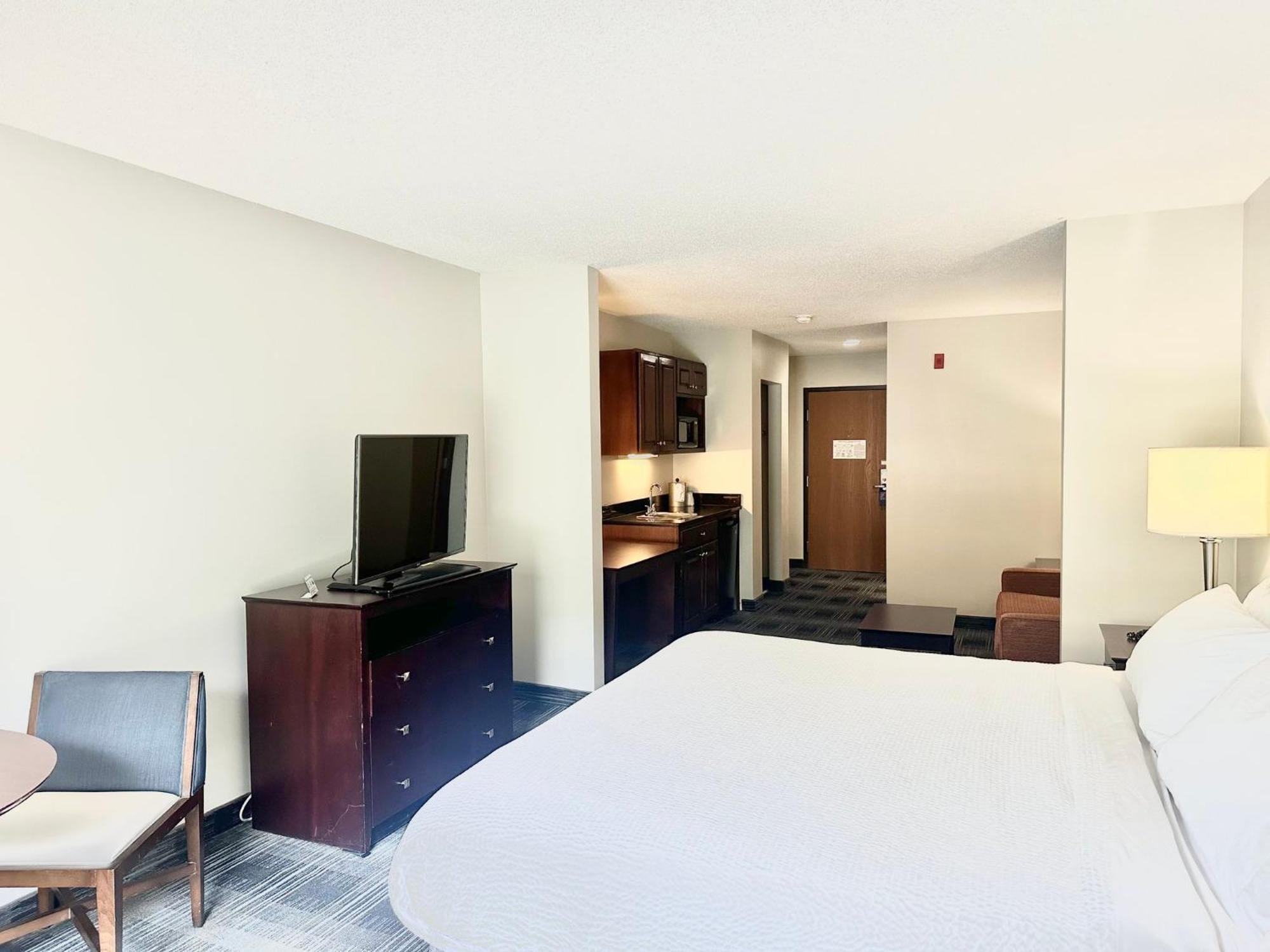 Holiday Inn Express And Suites Meriden By Ihg Dış mekan fotoğraf