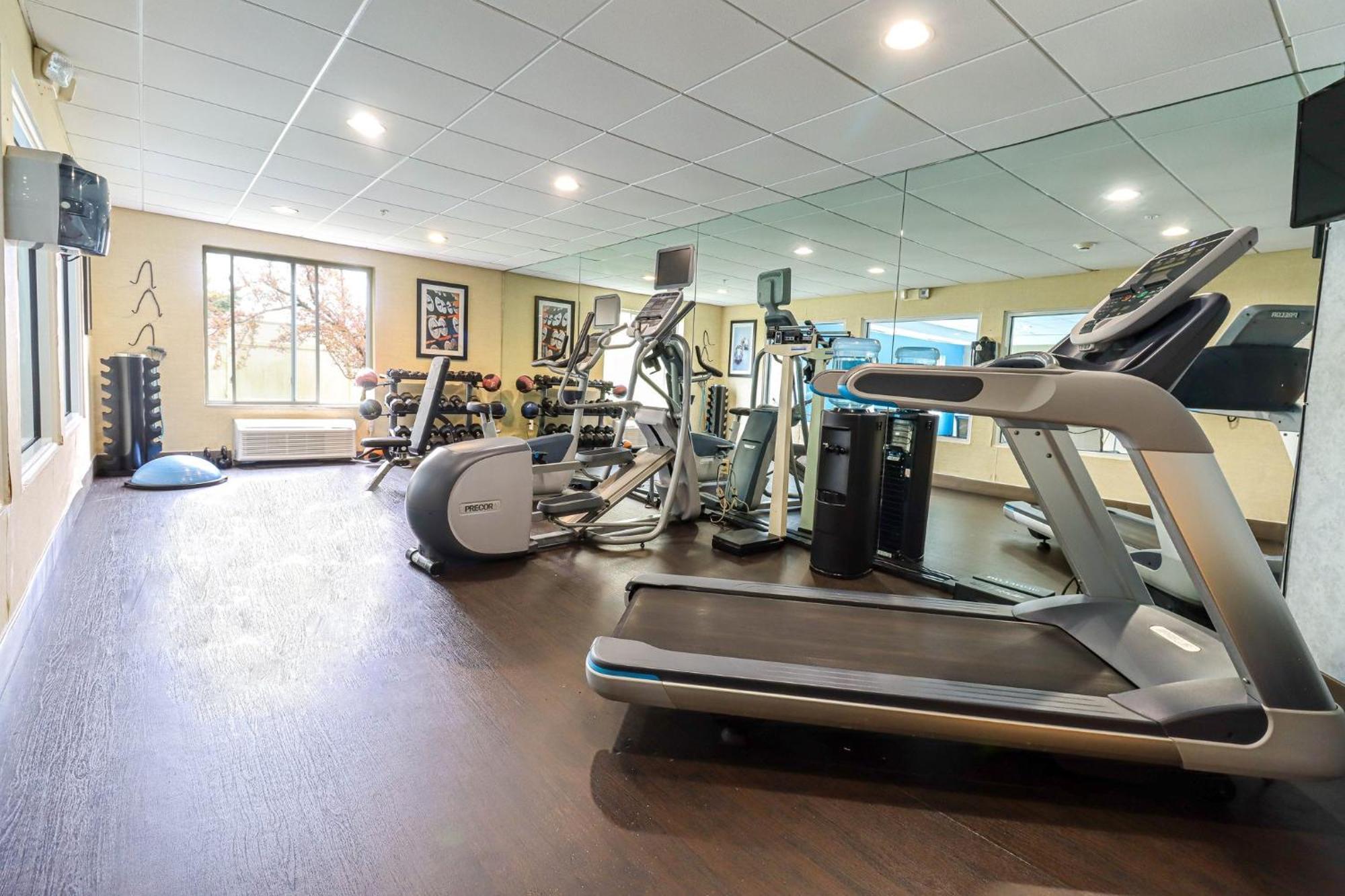 Holiday Inn Express And Suites Meriden By Ihg Dış mekan fotoğraf